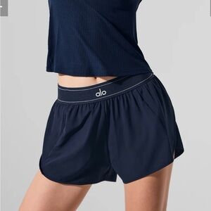 Alo Match point shorts in Navy blue